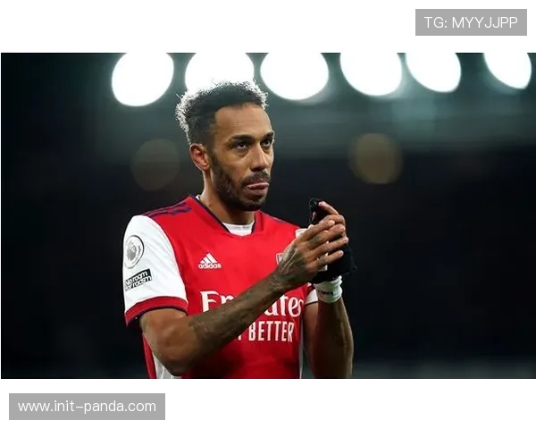 奥巴梅扬4分钟双响逆转纽卡，36岁老将欧冠赛场宝刀未老